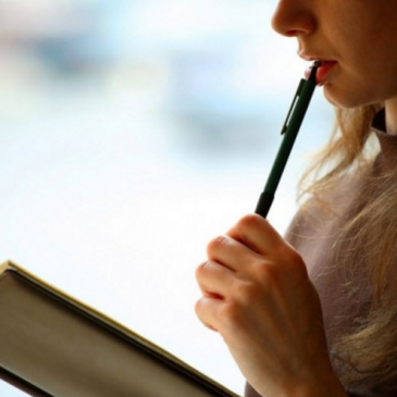 BÌNH NƯỚC NÓNG NĂNG LƯỢNG MẶT TRỜI GIÁ BAO NHIÊU?