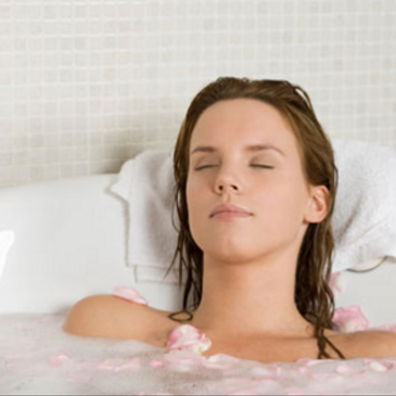 MÁCH BẠN MÁY NƯỚC NÓNG NĂNG LƯỢNG MẶT TRỜI TỐT NHẤT